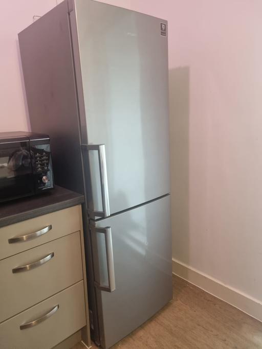 Buy & Sell North London Tottenham - North London - Photos for Samsung fridge freezer