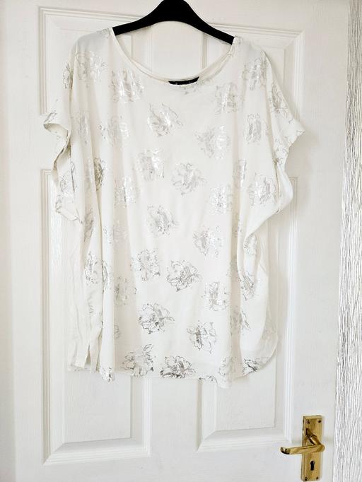 Buy & Sell South Yorkshire Doncaster - Photos for Summer top, size 22.. like new.