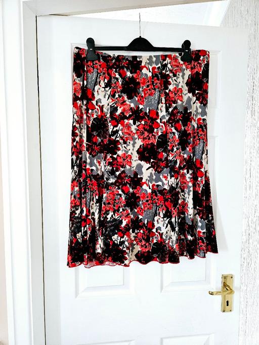 Buy & Sell South Yorkshire Doncaster - Photos for Skirt, size 22.
