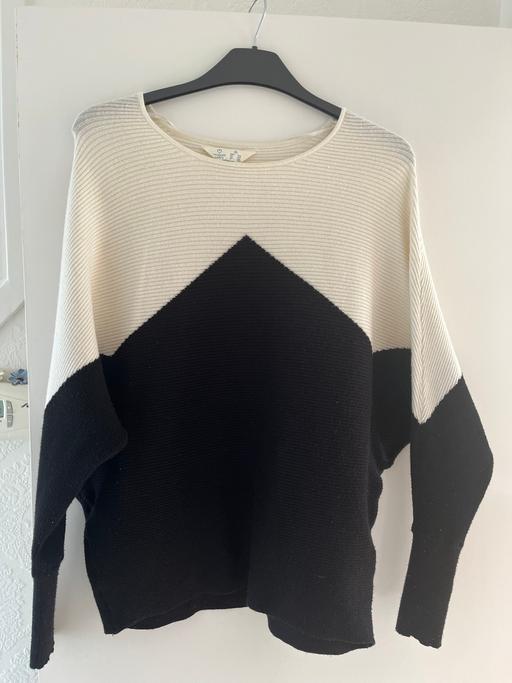 Buy & Sell Ettingshall Park Wolverhampton - Photos for LADIES BATWING JUMPER