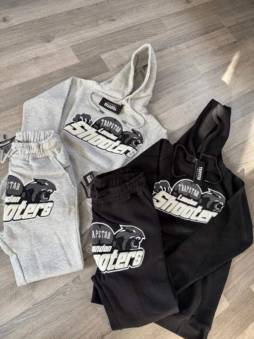 Buy & Sell Bedfordshire Luton - Photos for Trapstar Ldn shooter BLACK/WHITE GREY/WHITE