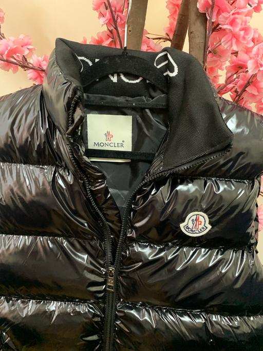 Buy & Sell Canterbury Kent - Photos for Moncler gilet brand new medium size