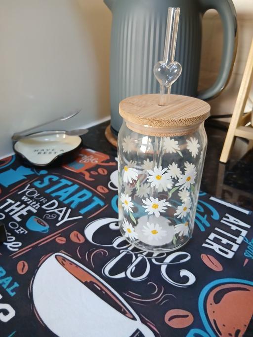 Buy & Sell Greater Manchester Bury - Photos for Daisy Drinks Glass Used Once