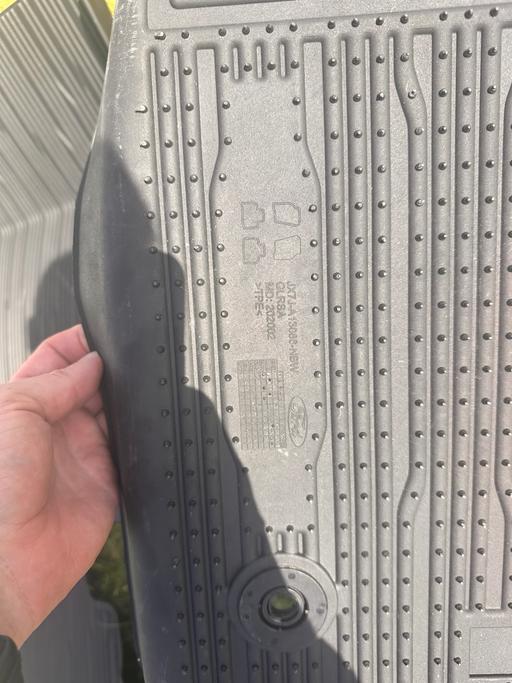Vehicles Merseyside Knowsley - Photos for Used mats ford focus active 2019 - present