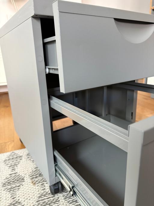 Buy & Sell East London Bethnal Green - East London - Photos for Filing cabinet.