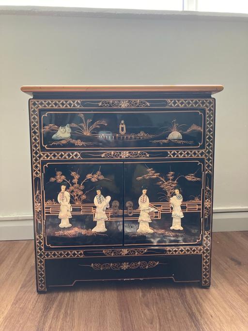 Buy & Sell South East London Lewisham - South East London - Photos for Black Lacquer Chinoiserie-Style Cabinet