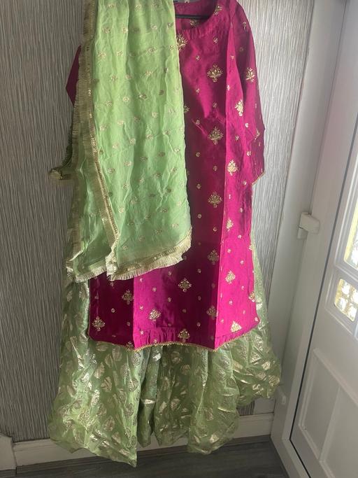 Buy & Sell Worcestershire Redditch - Photos for Mendi sharara suits 3sizes x2 small x1 large