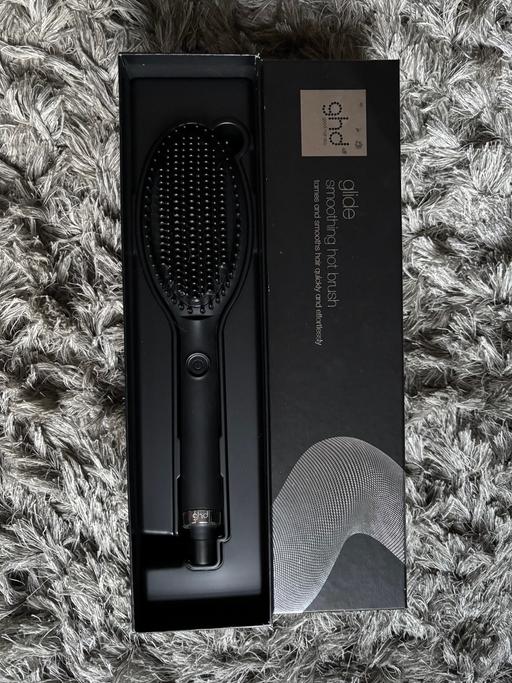 Buy & Sell Windsor and Maidenhead South Ascot - Windsor and Maidenhead - Photos for GHD Glide Brush