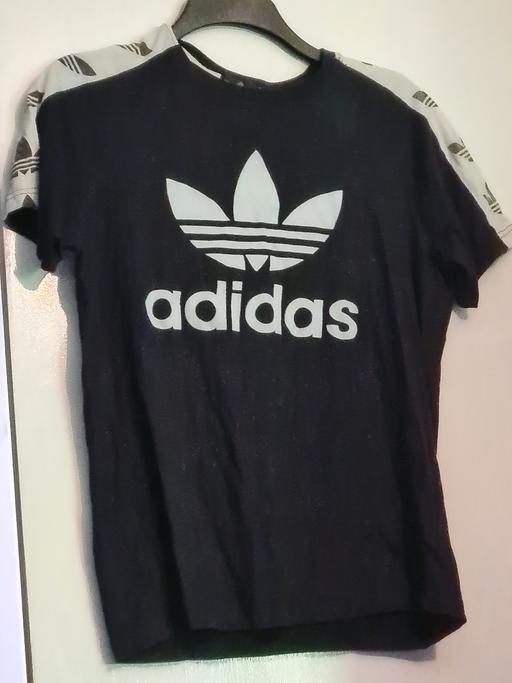 Buy & Sell West Yorkshire Leeds - Photos for Adidas T-shirt (clothes)