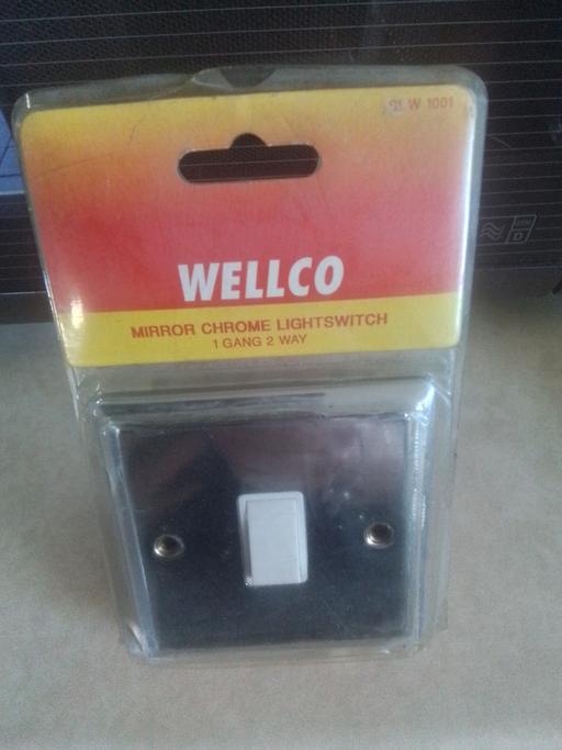 Buy & Sell West Midlands Walsall - Photos for BRAND NEW WELLCO MIRROR CHROME LIGHTSWITCH