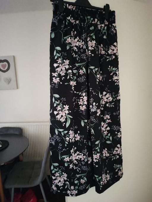 Buy & Sell Worcestershire Redditch - Photos for floral wide leg trousers size 12