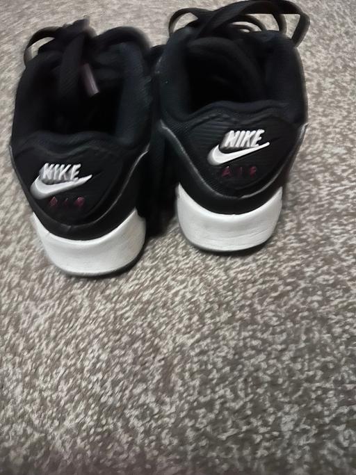 Buy & Sell East London Havering - Photos for Nike kids air max trainers size 12