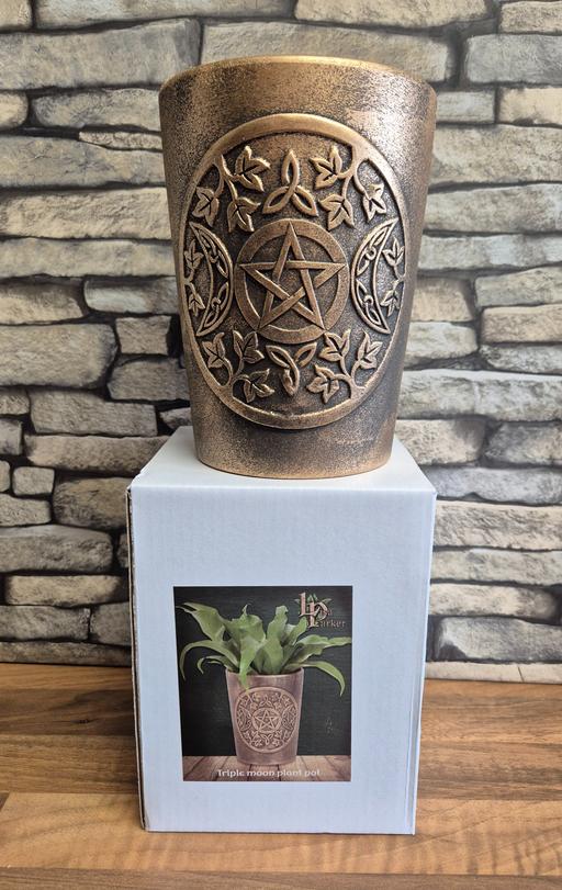 Buy & Sell West Midlands Solihull - Photos for Lisa Parker Triple Moon Terracotta Plant Pot