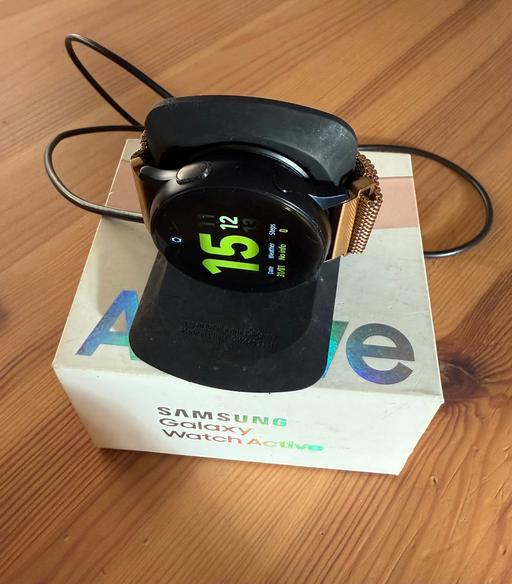 Buy & Sell West Brompton South West London - Photos for Samsung Galaxy Active2 Smart Watch 40mm