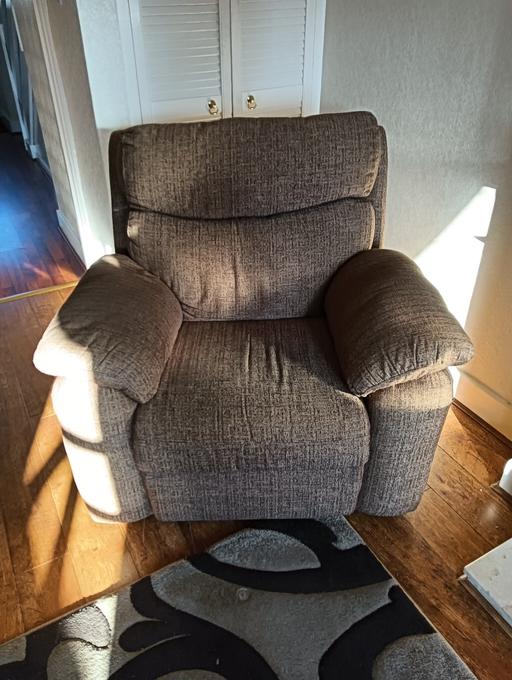 Buy & Sell West Midlands Dudley - Photos for 2x FREE armchairs