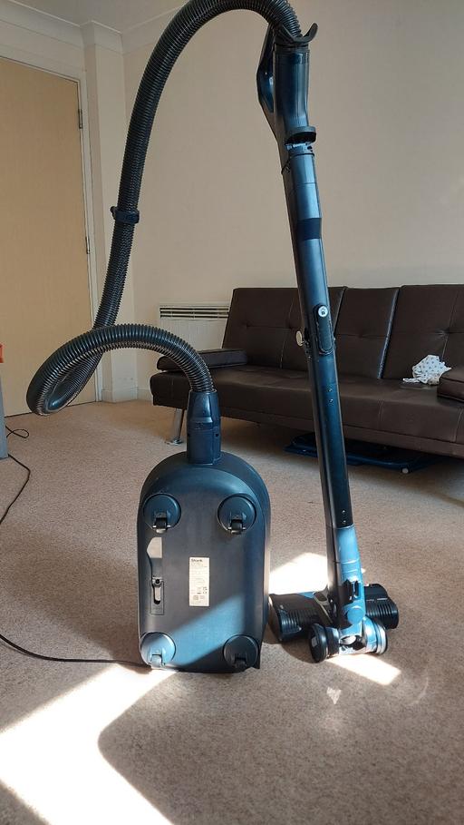 Buy & Sell Essex Basildon - Photos for Shark vaccum cleaner