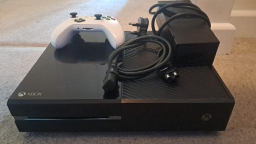 Buy & Sell Warwickshire Stratford-on-Avon - Photos for 2nd Hand Xbox One With controller