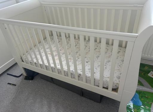 Buy & Sell South East London Blackheath Royal Standard - South East London - Photos for Mamas and Papas Cot Bed with Premium Mattress