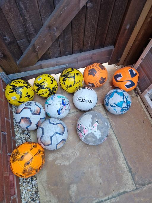 Buy & Sell Staffordshire Lichfield - Photos for Footballs ⚽️ ⚽️ ⚽️ ⚽️ ⚽️ ⚽️ ⚽️ ⚽️ ⚽️