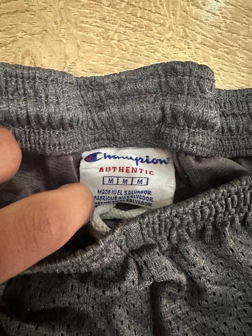 Buy & Sell Derbyshire Derby - Photos for Champion shorts - Medium