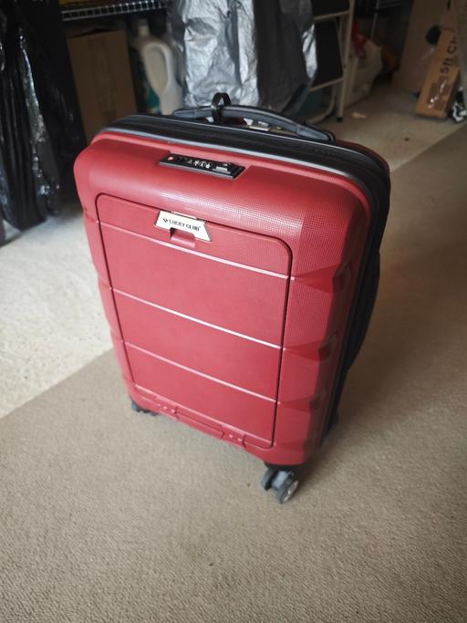 Buy & Sell East London Cubitt Town - East London - Photos for carry on suitcase