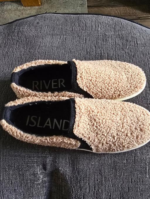 Buy & Sell West Northamptonshire Dallington - West Northamptonshire - Photos for Ladies River Island Teddy Bear Shoes