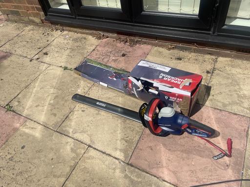 Buy & Sell West Midlands Dudley - Photos for (3.21) Spear & Jackson 600W 66cm hedgeTrimmer