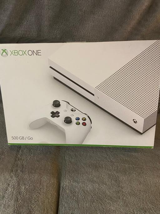 Buy & Sell West Midlands Walsall - Photos for XBOX ONE WITH BLACK CONTROLLER
