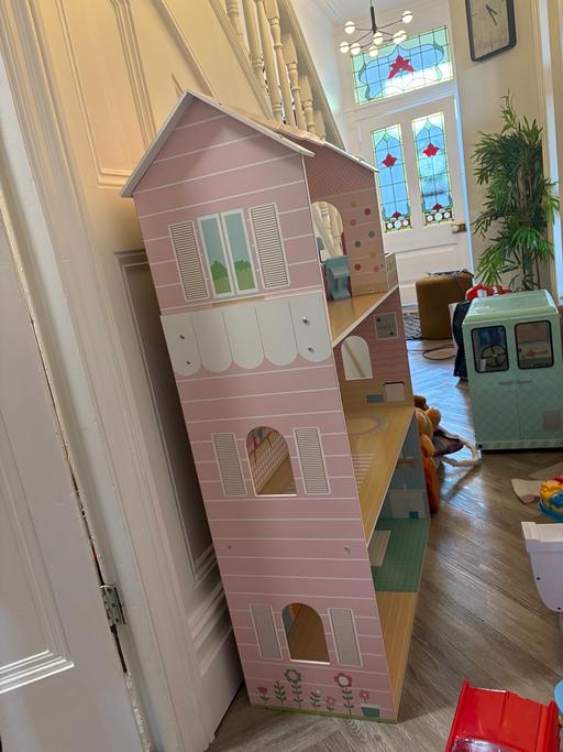 Buy & Sell Wigan Town Centre Wigan - Photos for Like new tall large doll house