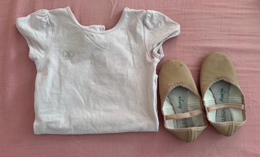Buy & Sell Surrey Epsom and Ewell - Photos for Pink leotard and belle shoes ( Age 10)