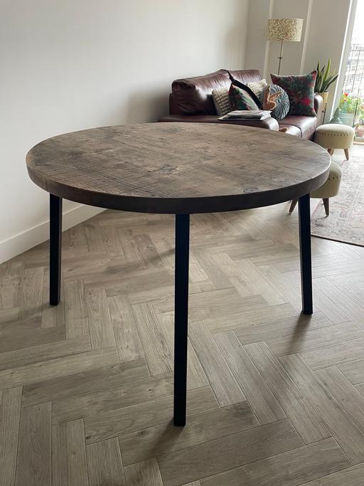 Buy & Sell South East London Rotherhithe - South East London - Photos for Extra Chunky Round Rustic Dinning Table
