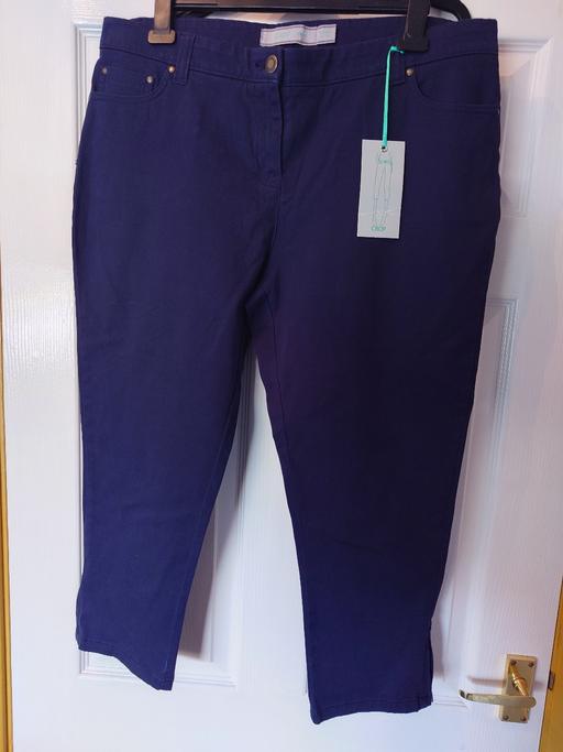 Buy & Sell Woodthorpe Charnwood - Photos for Women's navy cropped chinos size 18
