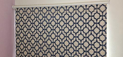 Buy & Sell East London Whitechapel - East London - Photos for Blinds2Go 129cm Navy and Cream Roller Blind