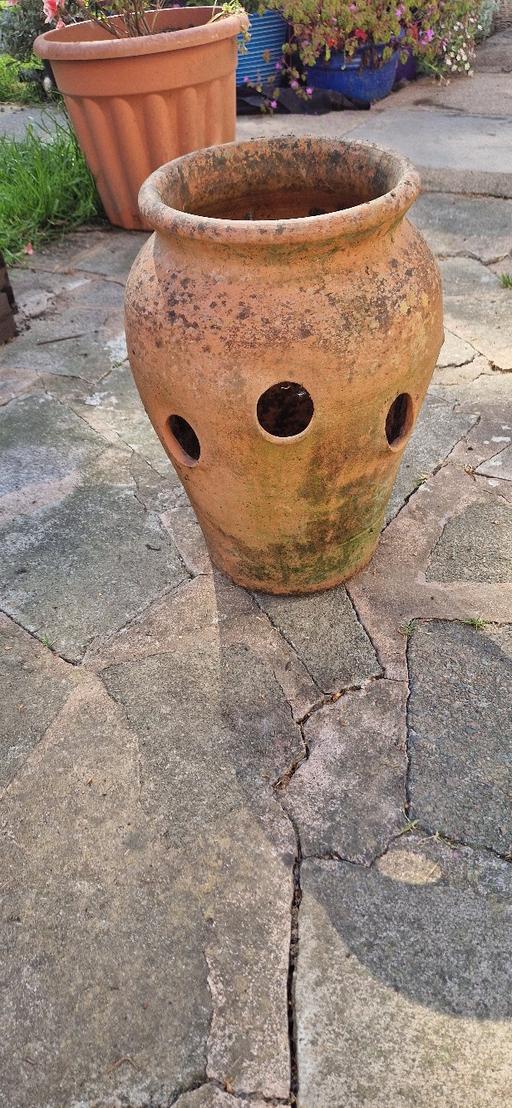 Buy & Sell West Midlands Birmingham - Photos for terracotta strawberry pot