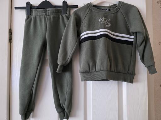 Buy & Sell Lancashire Blackpool - Photos for Mckenzie tracksuit age 5-6 yrs