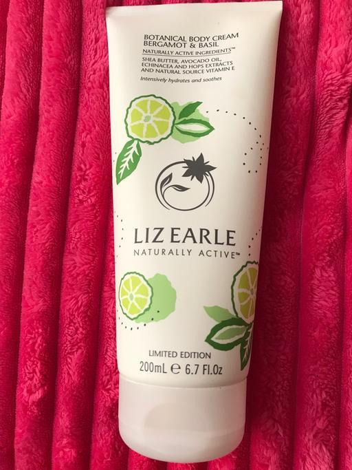 Buy & Sell Newport - Wales Newport - NP19 - Photos for NEW LIZ EARLE BODY CREAM 200ML.