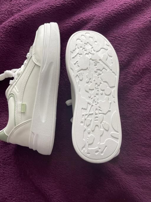 Buy & Sell East London Upminster Bridge - East London - Photos for Fashion trainers