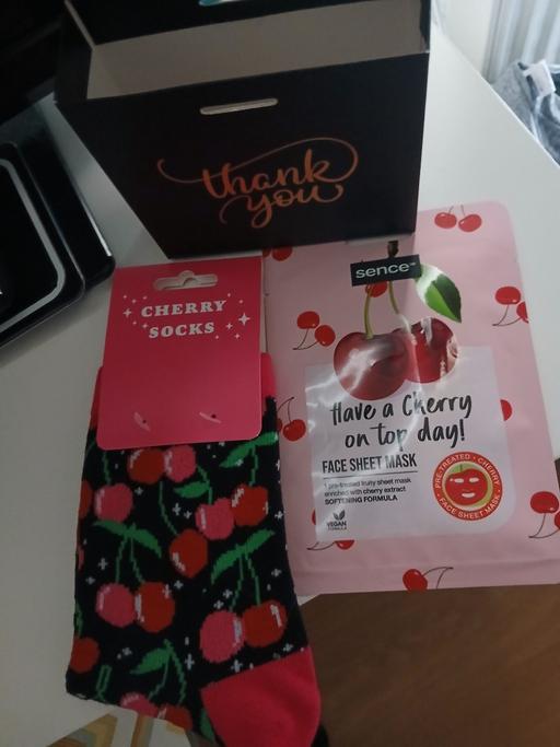 Buy & Sell Greater Manchester Bury - Photos for Cherry Gift & Bag New