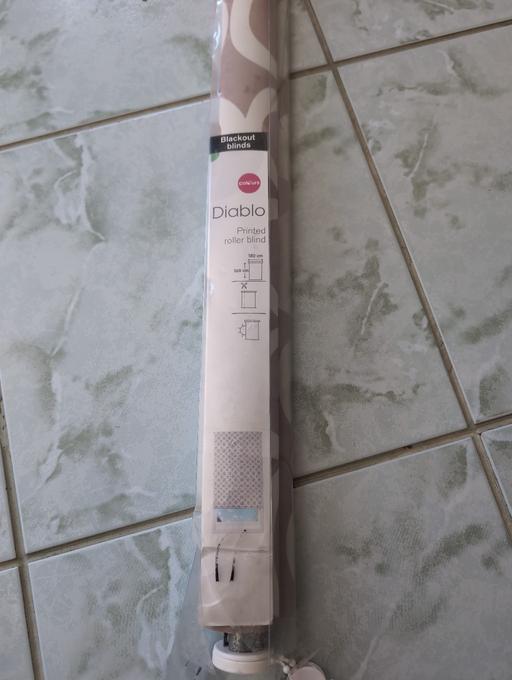 Buy & Sell North West London Harrow - Photos for BN Printed Roller Blackout Blind 180cm x160cm