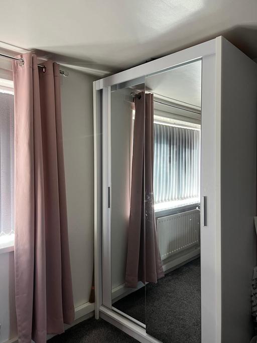 Buy & Sell West Midlands Sandwell - Photos for Sliding wardrobe with mirror