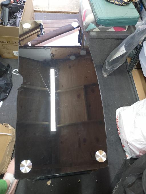 Buy & Sell Essex Maldon - Photos for Glass TV Stand