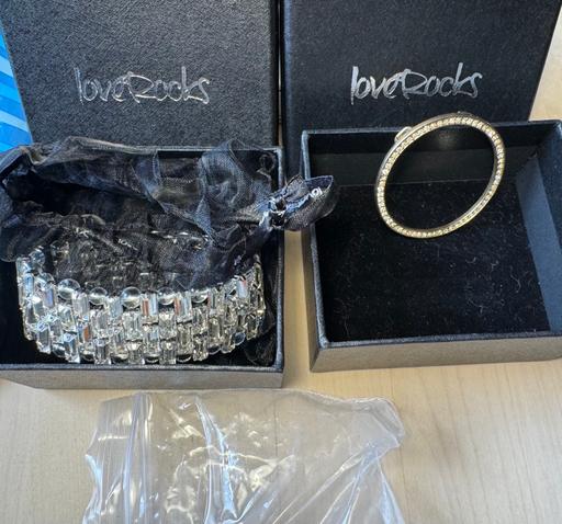 Buy & Sell Caerphilly - Wales Pontlottyn - Caerphilly - Photos for Love Rocks Unused Bracelet in Orig Packaging