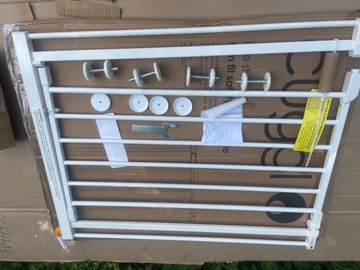 Buy & Sell West Midlands Dudley - Photos for Cuggl slim fit safety gate NEW (2.9)