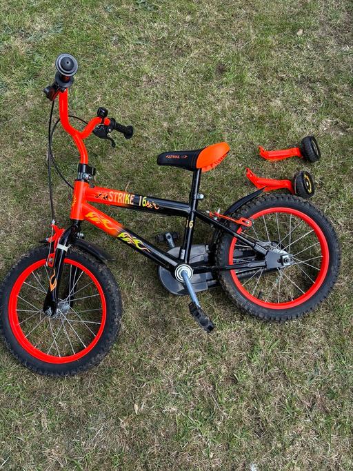 Buy & Sell West Midlands Dudley - Photos for 16” children’s bike