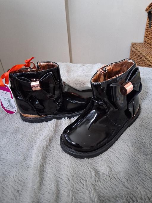 Buy & Sell Staffordshire Lichfield - Photos for ted baker boots....size 6