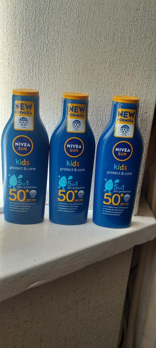 Buy & Sell West Midlands Birmingham - Photos for 3 nivea kids suncream 200mls