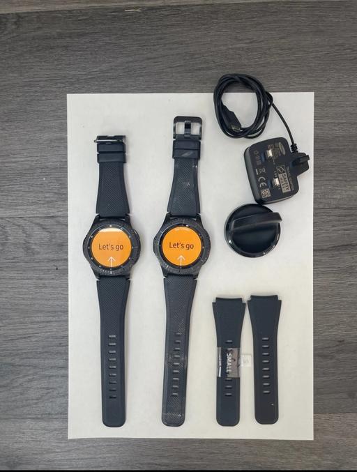 Buy & Sell Camp Hill Birmingham - Photos for Samsung gear S3 two watches and charger