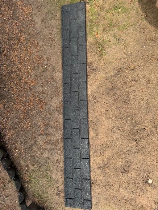 Buy & Sell West Midlands Wolverhampton - Photos for Recycled rubber lawn/border edging