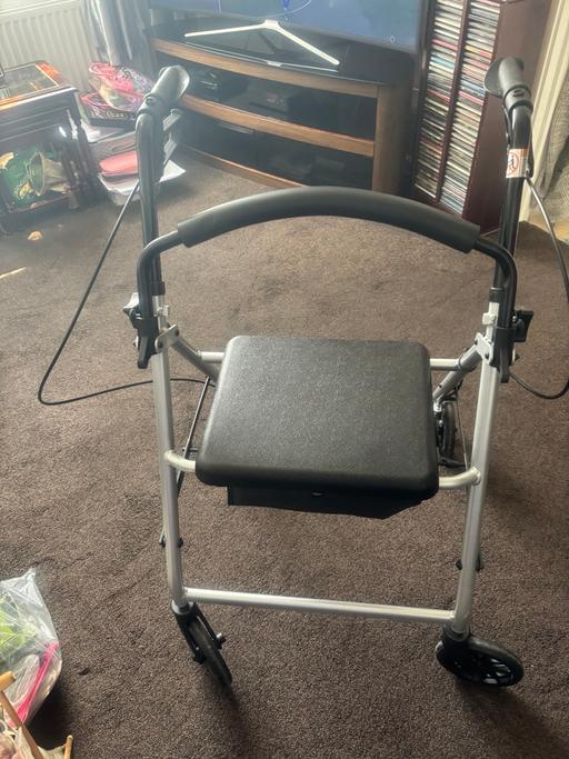 Buy & Sell Twickenham Richmond upon Thames - Photos for For sale Mobility walker