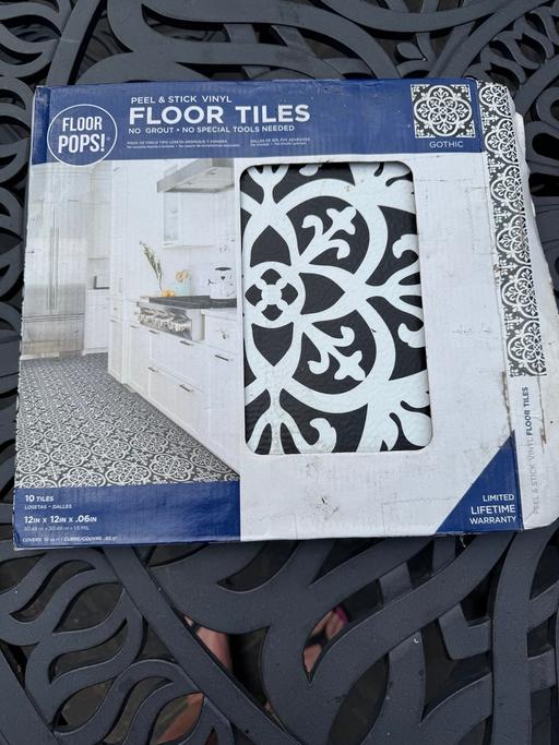 Buy & Sell West Midlands Wolverhampton - Photos for Vinyl self adhesive floor tiles